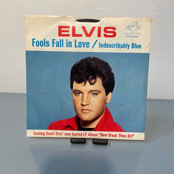 Elvis Presley 45 Record - Indescribably Blue - Fools Fall in Love - Picture 2 of 4